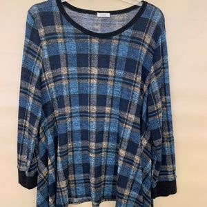 Oddy Womens 2X blue/black/beige plaid lightweight handkerchief hem tunic top.